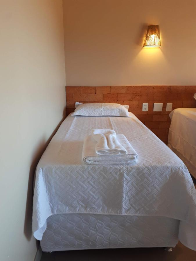 Vila Gaia Guest House Алту-Параизу-ди-Гояс Экстерьер фото